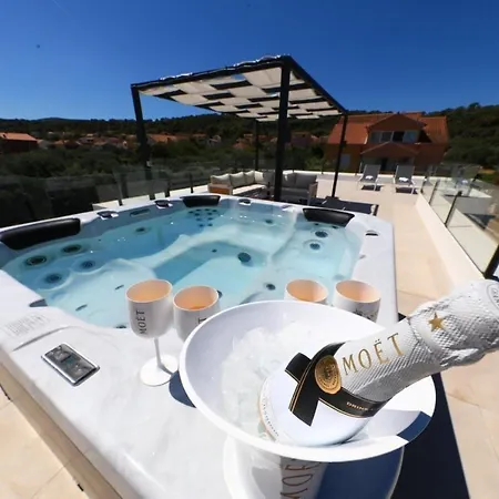 Villa Dina *